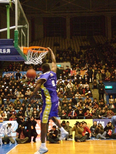 和犀利的进 和犀利的进