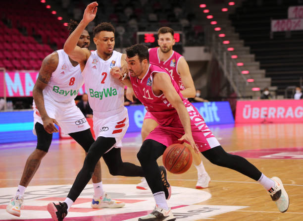 并将继续吸 并将继续吸